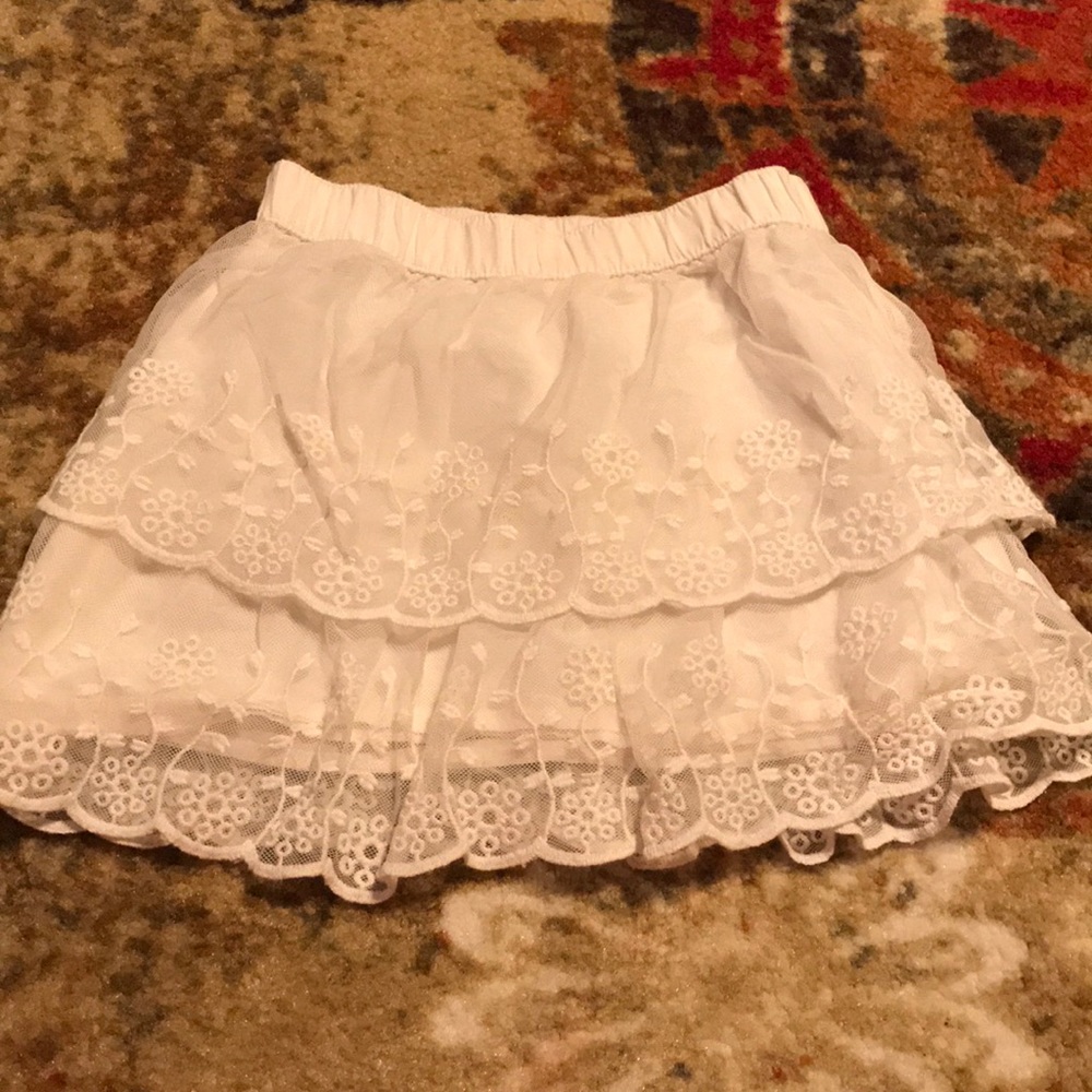Carter’s 5T lace skirt